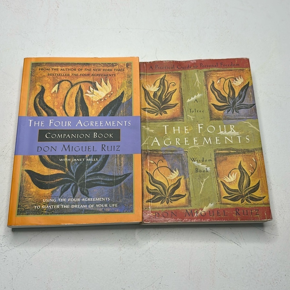 The four agreements/ four agreements companion book Don Miguel Ruiz self help